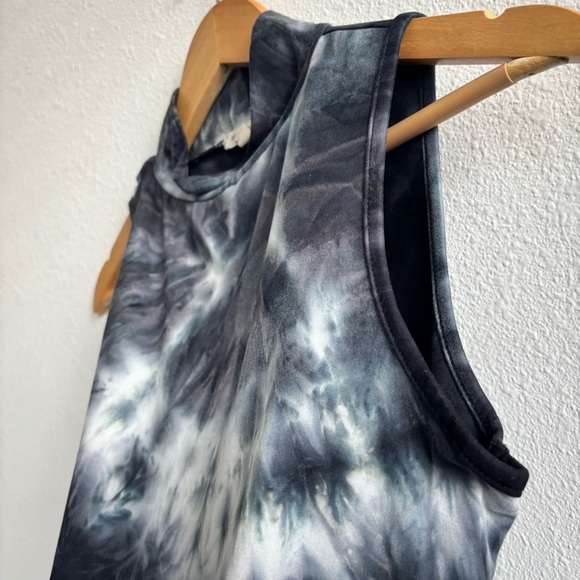 Pie in the Sky Blue Tie-Dye Mock Neck Sleeveless Halter Seamless Bodysuit Size M - Picture 6 of 7
